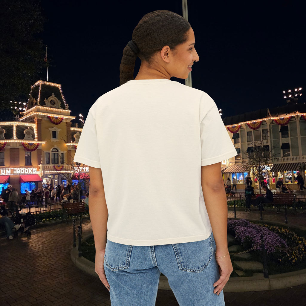 Moms on Mainstreet - Her favorite Boxy Tee