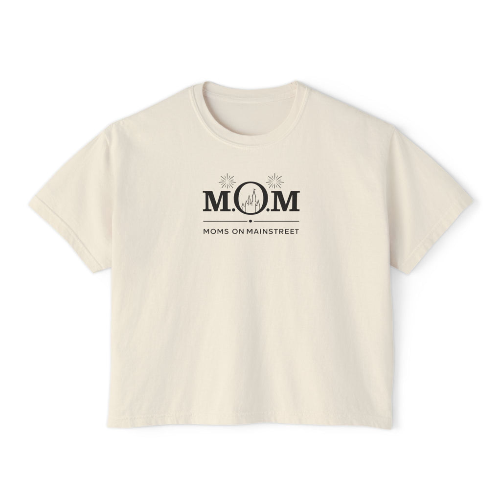 Moms on Mainstreet - Her favorite Boxy Tee