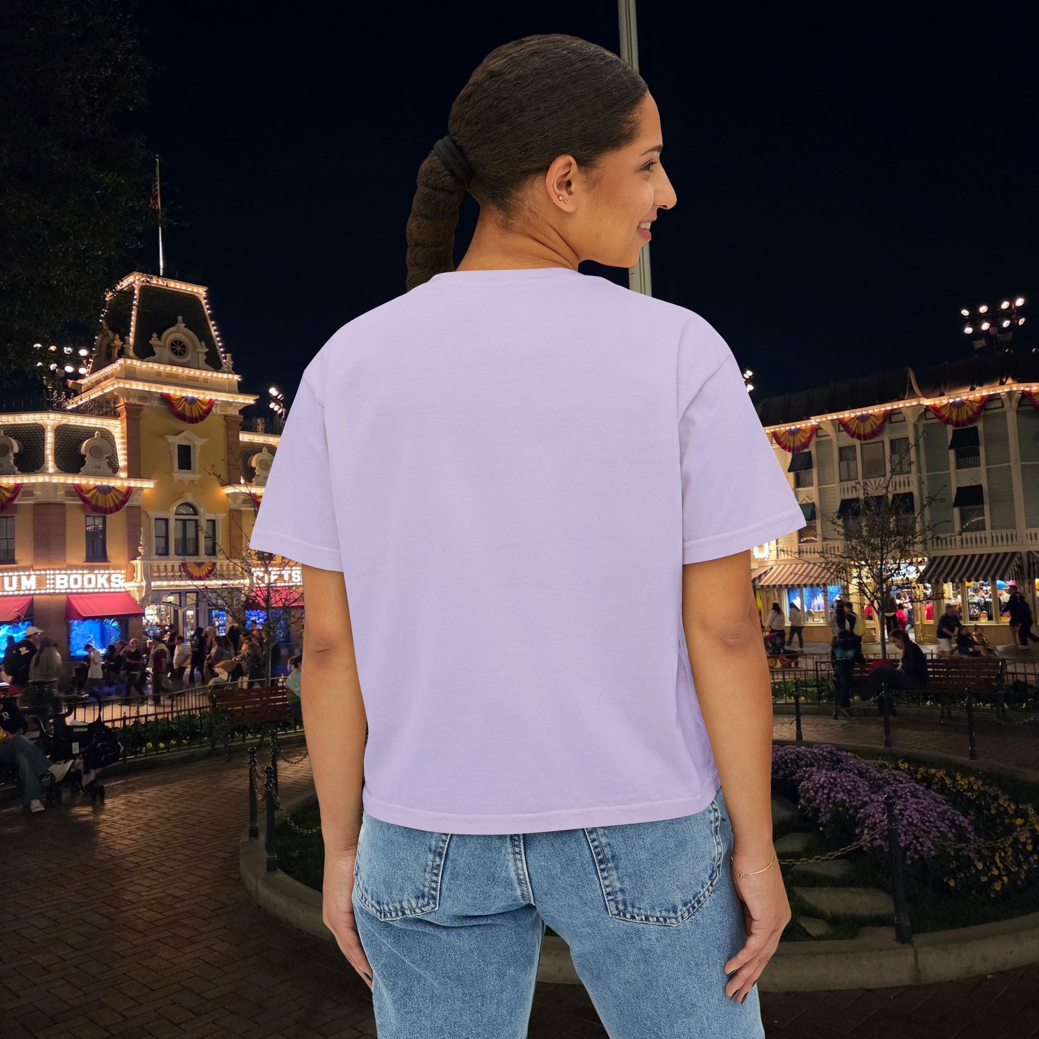 Moms on Mainstreet - Her favorite Boxy Tee